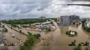 15 people died in heavy rains in Gujarat